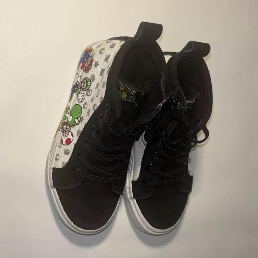 Mario cool design kid sneakers size 8